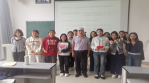 文学院举行考研经验分享会
