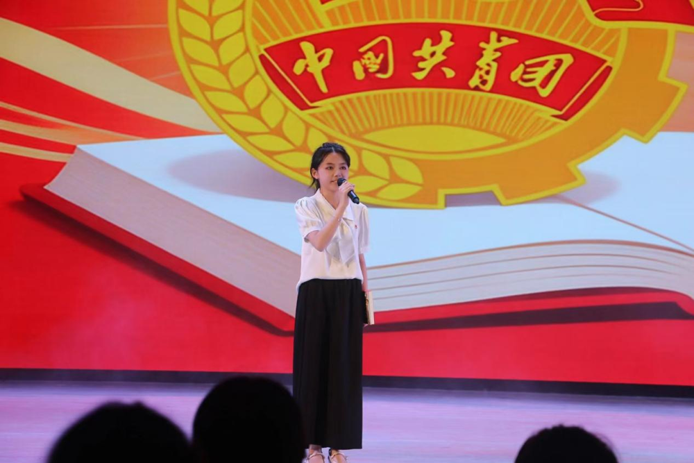 团学图片1