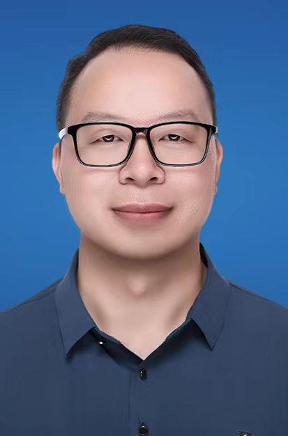 龙昭宝