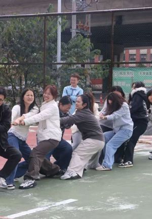 绳聚同心，球逐风华：文学院“迎新杯”体育赛事活动顺利举办